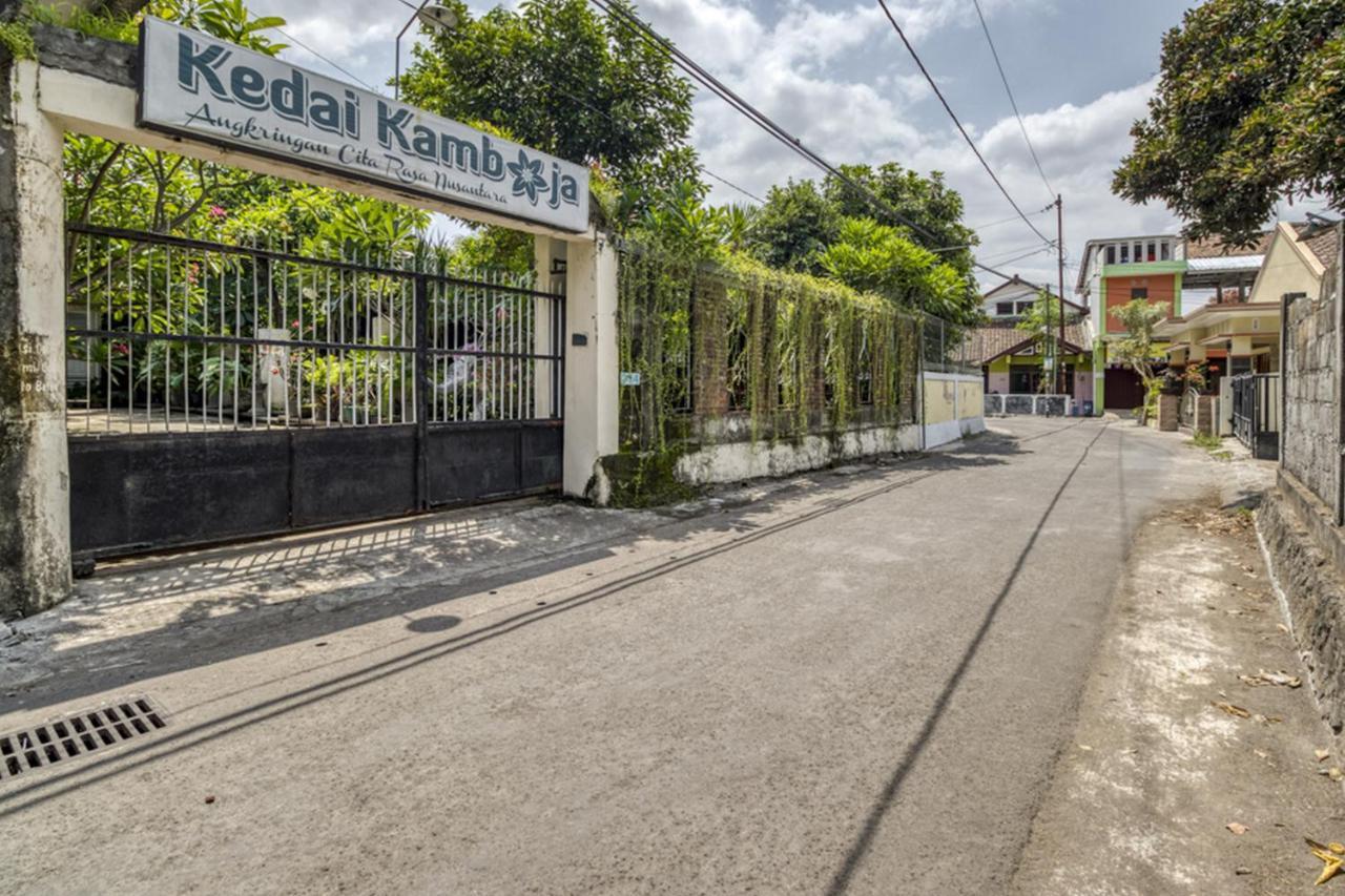 Reddoorz Hostel Near Adisucipto Airport Yogyakarta Kalasan Exteriér fotografie