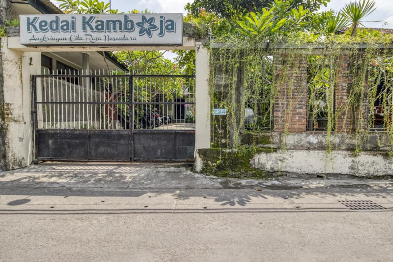Reddoorz Hostel Near Adisucipto Airport Yogyakarta Kalasan Exteriér fotografie